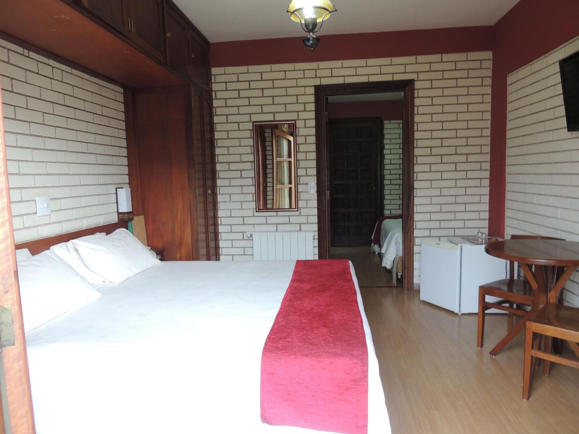 Hotel Monte Carlo Campos do Jordão Zimmer foto